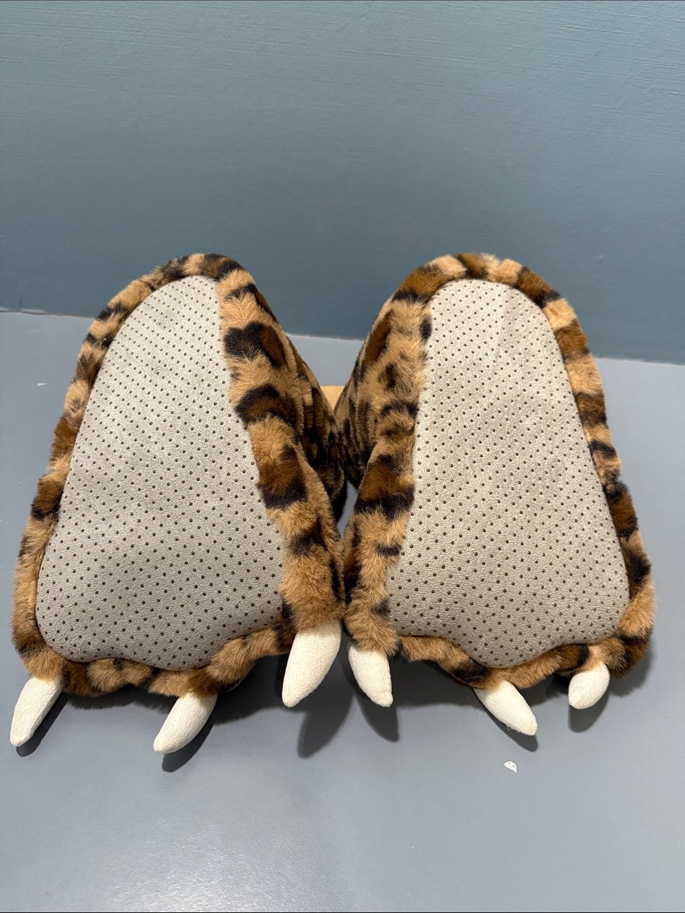 Lazy One Leopard Claw Plush Slippers - Brown & Black - Picture 4 of 5